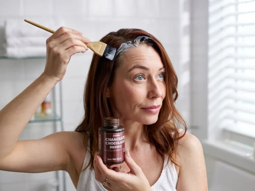 Jak rozjaśnić odrosty w domu i ukryć je skutecznie i bezpiecznie